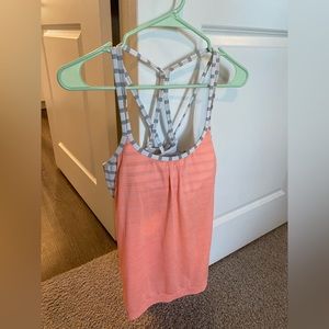 Athleta workout top with built in bra